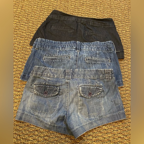 Short jean shorts - Picture 2 of 2